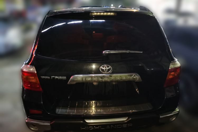 Used Toyota Highlander 2011 2.7L Two-Wheel Drive 7-Seater Elite Edition Rear
