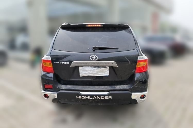 Used Toyota Highlander 2011 2.7L Two-Wheel Drive 7-Seater Luxury Edition Rear