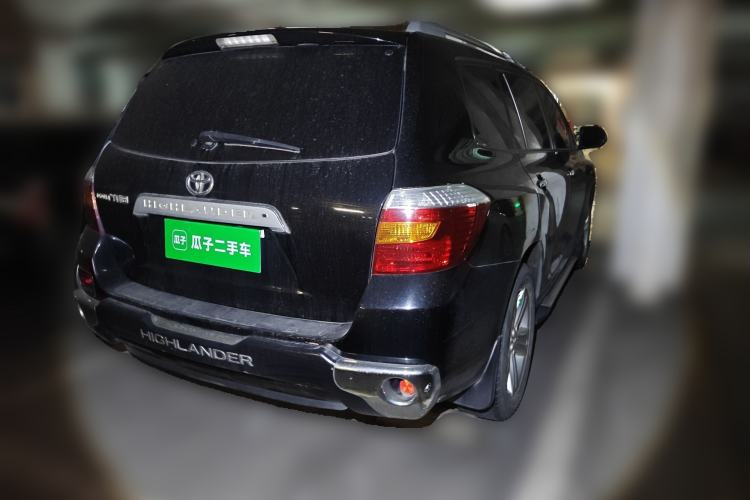 Used Toyota Highlander 2011 2.7L Two-Wheel Drive 7-Seater Supreme Edition Rear Right 45 Deg