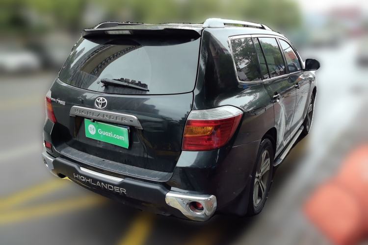 Used Toyota Highlander 2011 2.7L Two-Wheel Drive 7-Seater Luxury Edition Rear Right 45 Deg