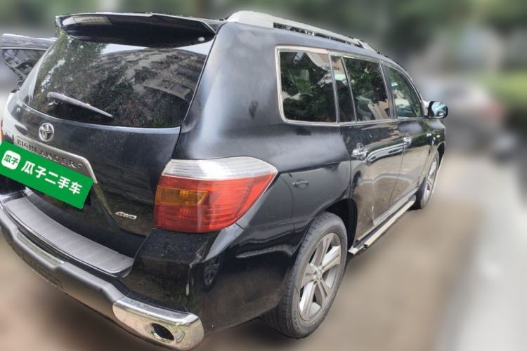 Used Toyota Highlander 2011 2.7L Two-Wheel Drive 7-Seater Luxury Edition Rear Right 45 Deg