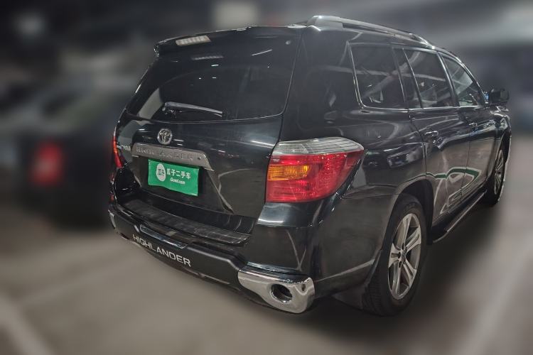 Used Toyota Highlander 2011 2.7L Two-Wheel Drive 7-Seater Luxury Edition Rear Right 45 Deg