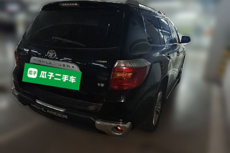 Used Toyota Highlander 2011 2.7L Two-Wheel Drive 7-Seater Luxury Navigation Edition Rear Right 45 Deg
