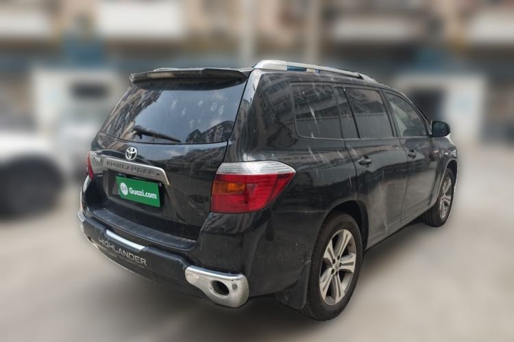 Used Toyota Highlander 2011 2.7L Two-Wheel Drive 7-Seater Luxury Edition Rear Right 45 Deg