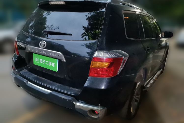 Used Toyota Highlander 2011 2.7L Two-Wheel Drive 5-Seater Sport Edition Rear Right 45 Deg