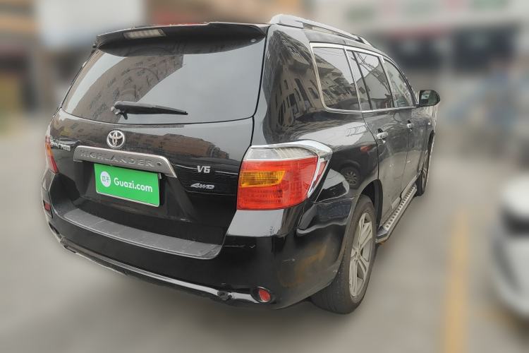 Used Toyota Highlander 2011 2.7L Two-Wheel Drive 7-Seater Luxury Edition Rear Right 45 Deg
