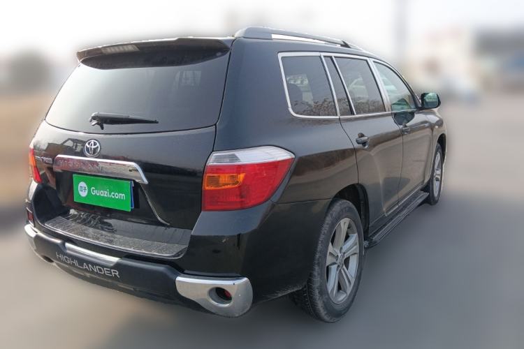 Used Toyota Highlander 2011 2.7L Two-Wheel Drive 7-Seater Luxury Edition Rear Right 45 Deg