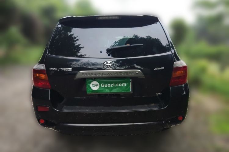 Used Toyota Highlander 2011 2.7L Two-Wheel Drive 7-Seater Luxury Edition Rear