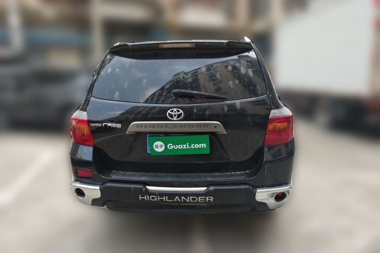 Used Toyota Highlander 2011 2.7L Two-Wheel Drive 7-Seater Luxury Edition Rear