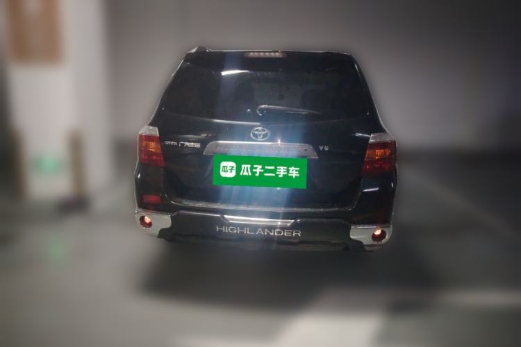 Used Toyota Highlander 2011 2.7L Two-Wheel Drive 7-Seater Luxury Edition Rear