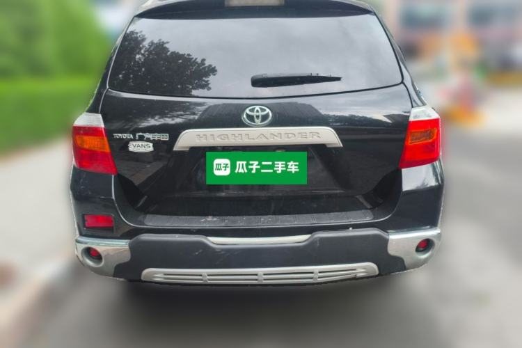Used Toyota Highlander 2011 2.7L Two-Wheel Drive 5-Seater Elite Edition Rear