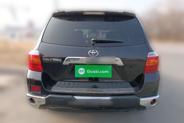 Used Toyota Highlander 2011 2.7L Two-Wheel Drive 7-Seater Luxury Edition Rear