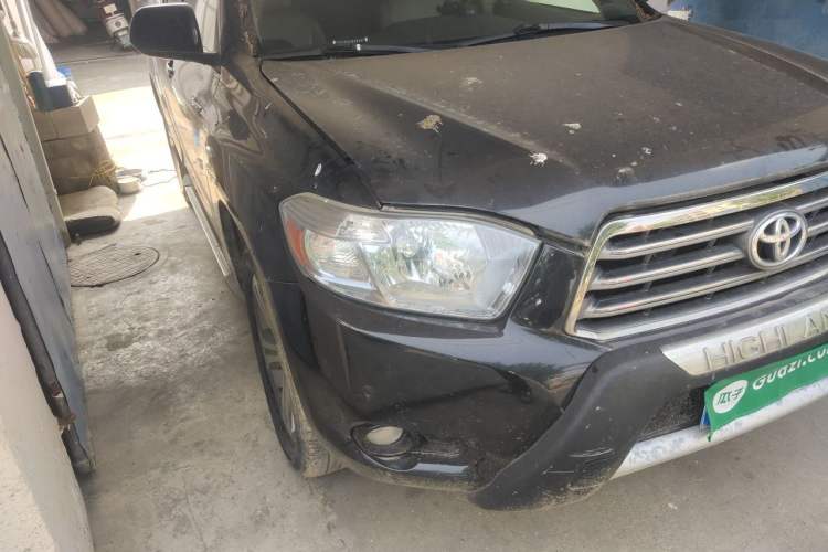 Used Toyota Highlander 2011 2.7L Two-Wheel Drive 7-Seater Luxury Edition Right Front Headlight