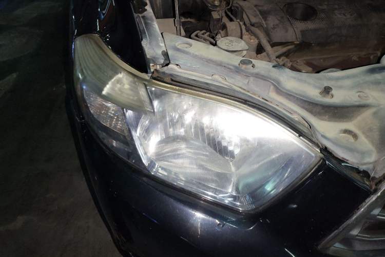 Used Toyota Highlander 2011 2.7L Two-Wheel Drive 7-Seater Luxury Navigation Edition Right Front Headlight