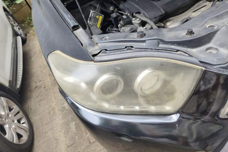 Used Toyota Highlander 2011 2.7L Two-Wheel Drive 7-Seater Luxury Edition Right Front Headlight