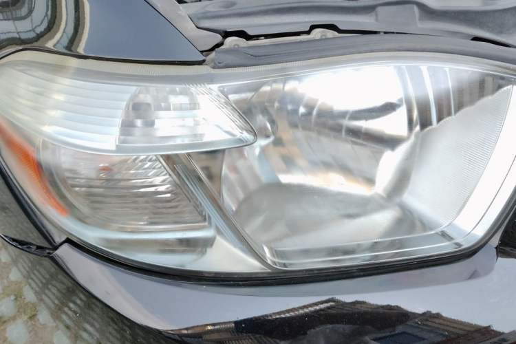 Used Toyota Highlander 2011 2.7L Two-Wheel Drive 7-Seater Luxury Edition Right Front Headlight