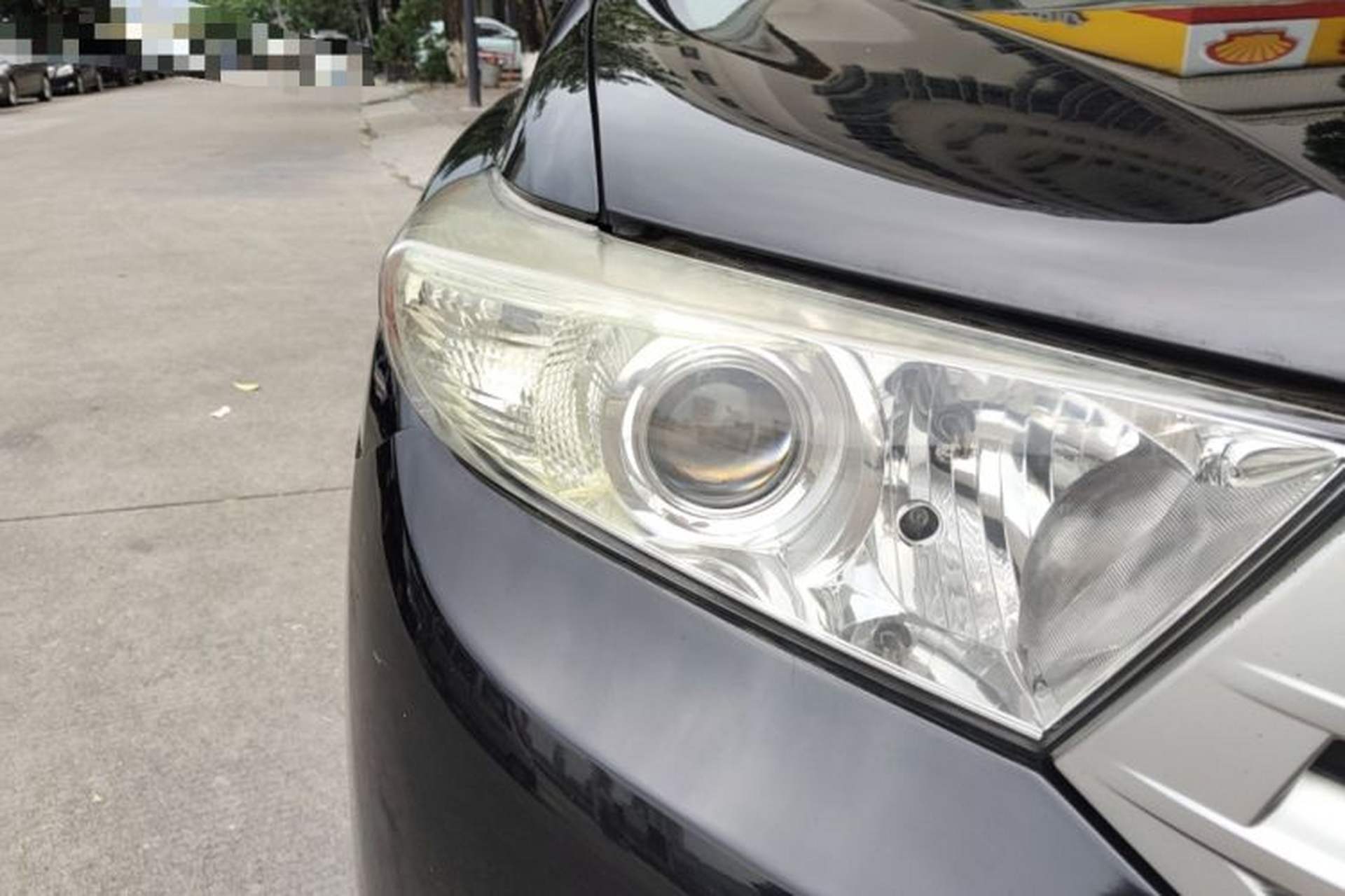 Used Toyota Highlander 2011 2.7L Two-Wheel Drive 7-Seater Luxury Edition Right Front Headlight