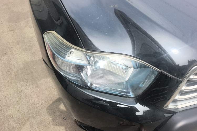Used Toyota Highlander 2011 2.7L Two-Wheel Drive 7-Seater Luxury Navigation Edition Right Front Headlight