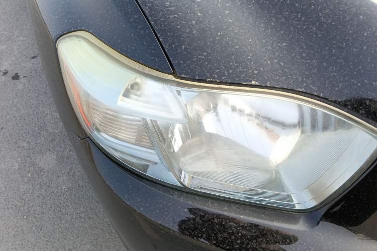 Used Toyota Highlander 2011 2.7L Two-Wheel Drive 7-Seater Luxury Edition Right Front Headlight