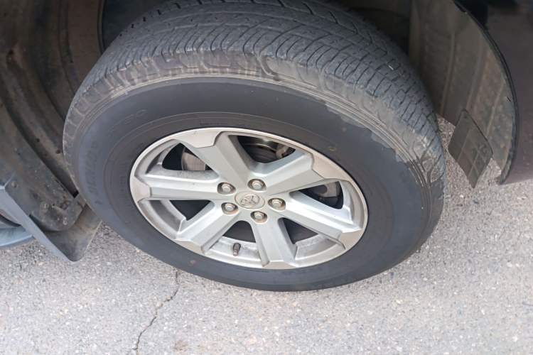 Used Toyota Highlander 2011 2.7L Two-Wheel Drive 5-Seater Elite Edition Right Front Wheel Hub