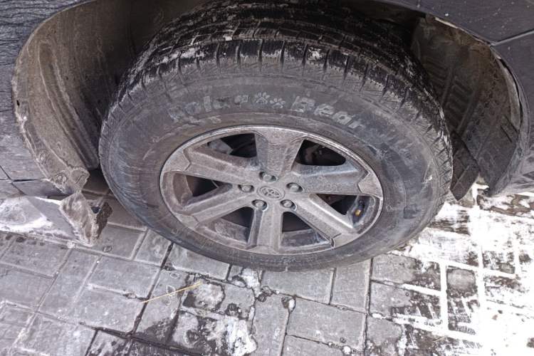 Used Toyota Highlander 2011 2.7L Two-Wheel Drive 5-Seater Elite Edition Right Front Wheel Hub