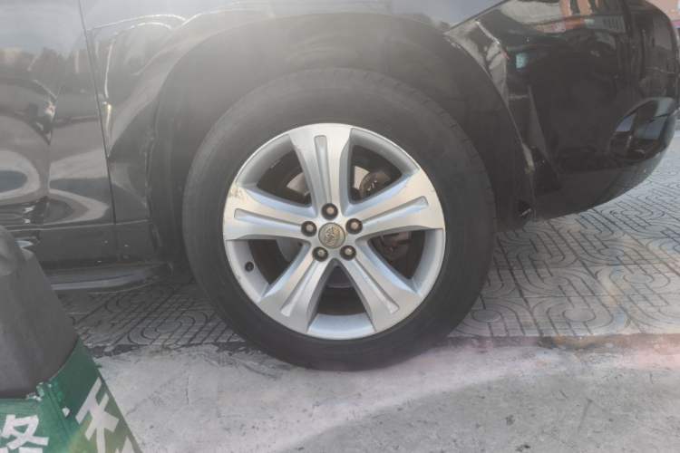 Used Toyota Highlander 2011 2.7L Two-Wheel Drive 7-Seater Supreme Edition Right Front Wheel Hub