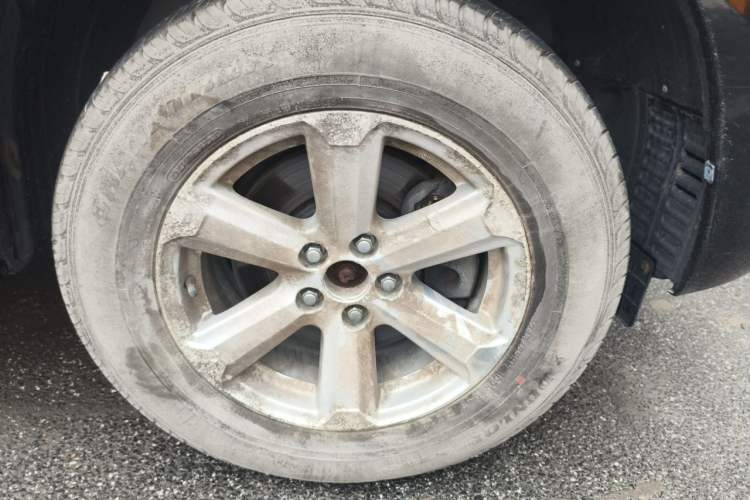 Used Toyota Highlander 2011 2.7L Two-Wheel Drive 5-Seater Elite Edition Right Front Wheel Hub