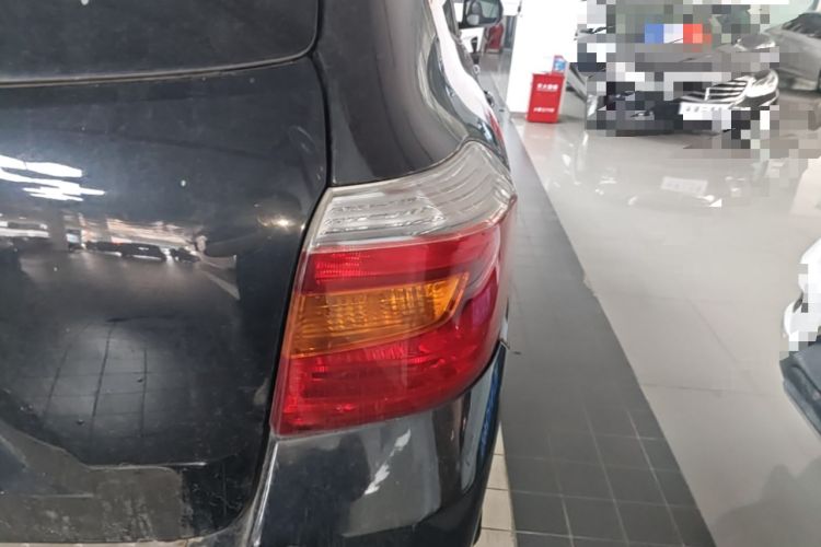 Used Toyota Highlander 2011 2.7L Two-Wheel Drive 7-Seater Luxury Edition Right Rear Taillight