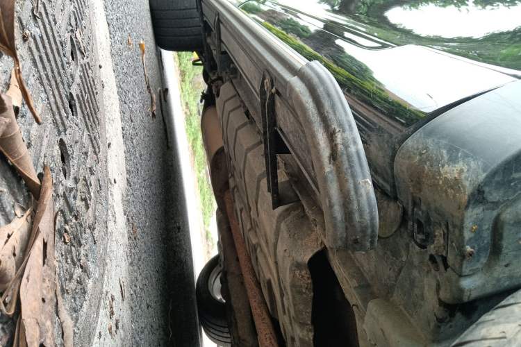 Used Toyota Highlander 2011 2.7L Two-Wheel Drive 7-Seater Luxury Navigation Edition Right Side Sill