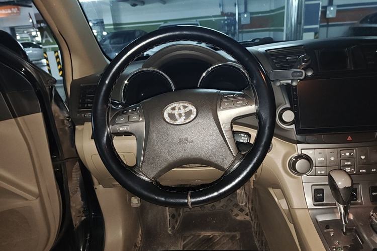 Used Toyota Highlander 2011 2.7L Two-Wheel Drive 7-Seater Luxury Navigation Edition Steering Wheel