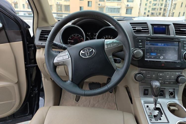 Used Toyota Highlander 2011 2.7L Two-Wheel Drive 7-Seater Luxury Navigation Edition Steering Wheel