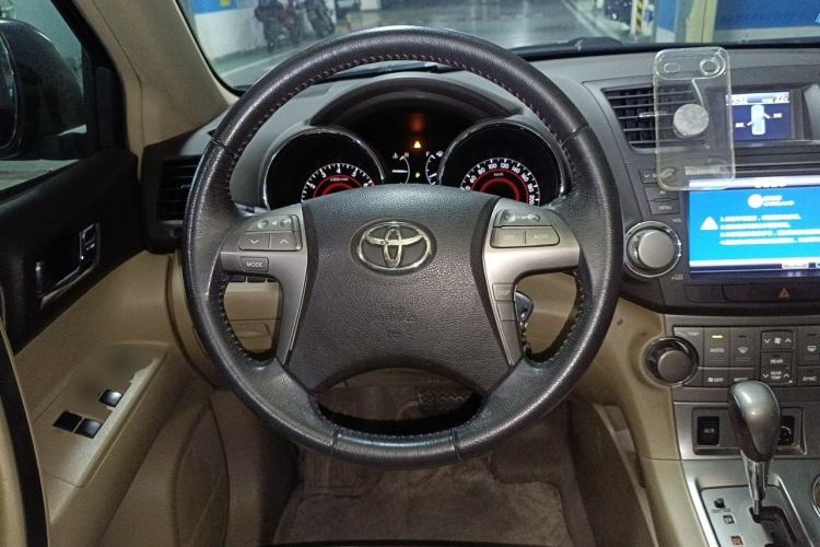 Used Toyota Highlander 2011 2.7L Two-Wheel Drive 7-Seater Luxury Navigation Edition Steering Wheel