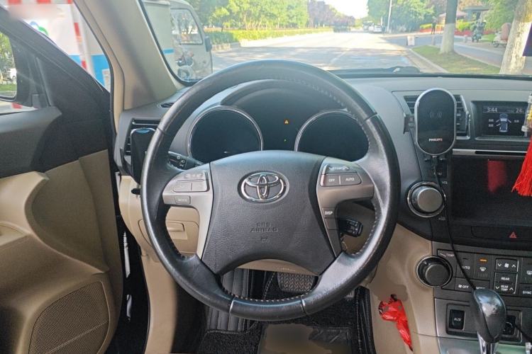 Used Toyota Highlander 2011 2.7L Two-Wheel Drive 7-Seater Luxury Navigation Edition Steering Wheel