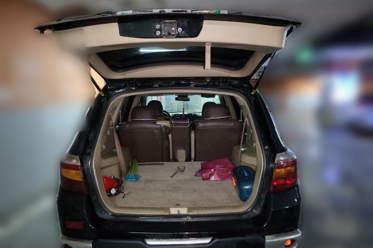 Used Toyota Highlander 2011 2.7L Two-Wheel Drive 7-Seater Luxury Navigation Edition Trunk