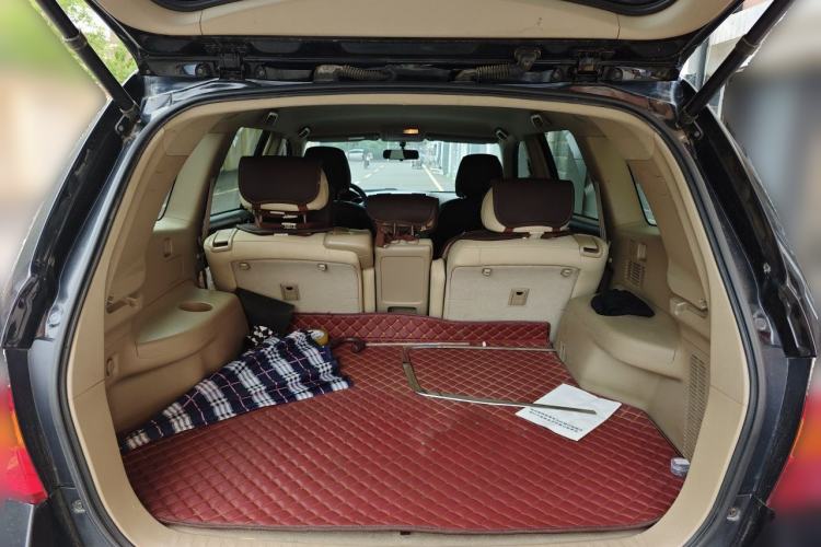 Used Toyota Highlander 2011 2.7L Two-Wheel Drive 5-Seater Elite Edition Trunk