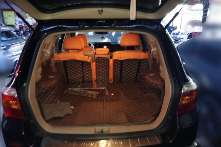 Used Toyota Highlander 2011 2.7L Two-Wheel Drive 7-Seater Elite Edition Trunk