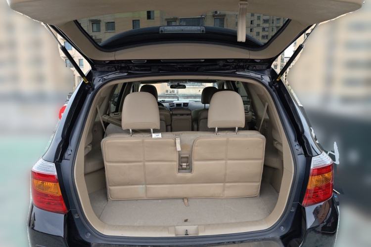 Used Toyota Highlander 2011 2.7L Two-Wheel Drive 7-Seater Luxury Navigation Edition Trunk