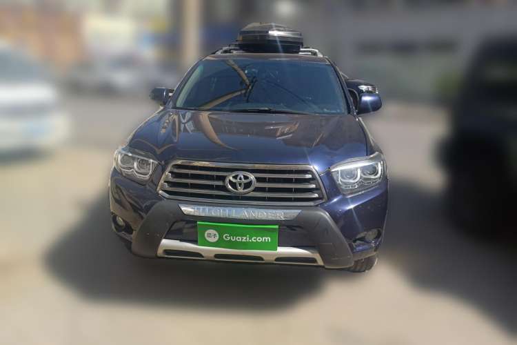Used Toyota Highlander 2011 2.7L Two-Wheel Drive 7-Seater Luxury Edition Front