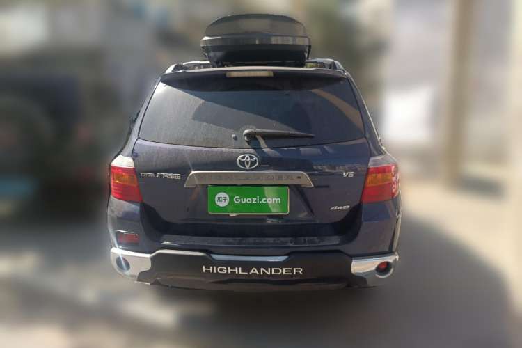 Used Toyota Highlander 2011 2.7L Two-Wheel Drive 7-Seater Luxury Edition Rear