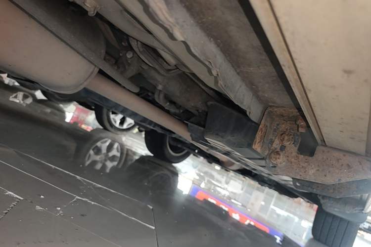 Used Toyota Highlander 2011 2.7L Two-Wheel Drive 7-Seater Luxury Edition Chassis Rear Right