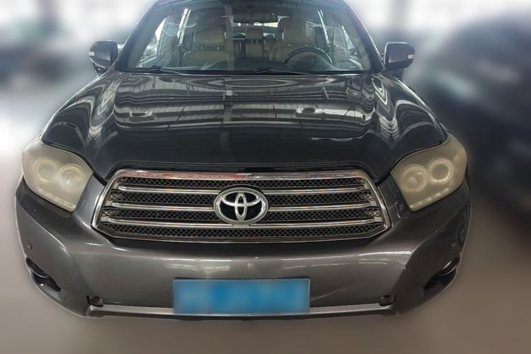 Used Toyota Highlander 2011 2.7L Two-Wheel Drive 7-Seater Luxury Edition Front