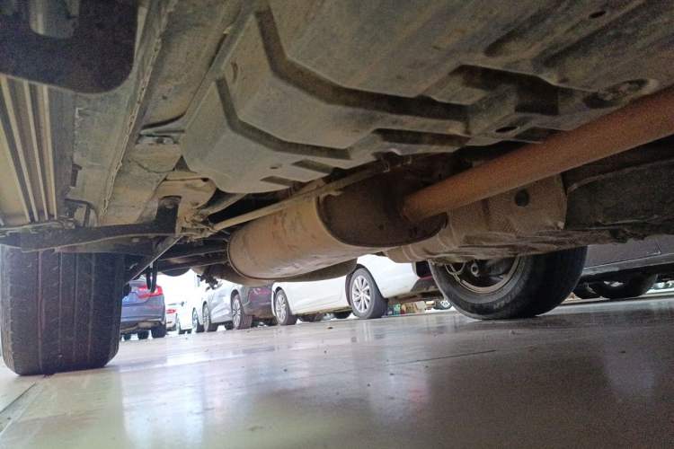 Used Toyota Highlander 2011 2.7L Two-Wheel Drive 5-Seater Elite Edition Chassis Rear Right