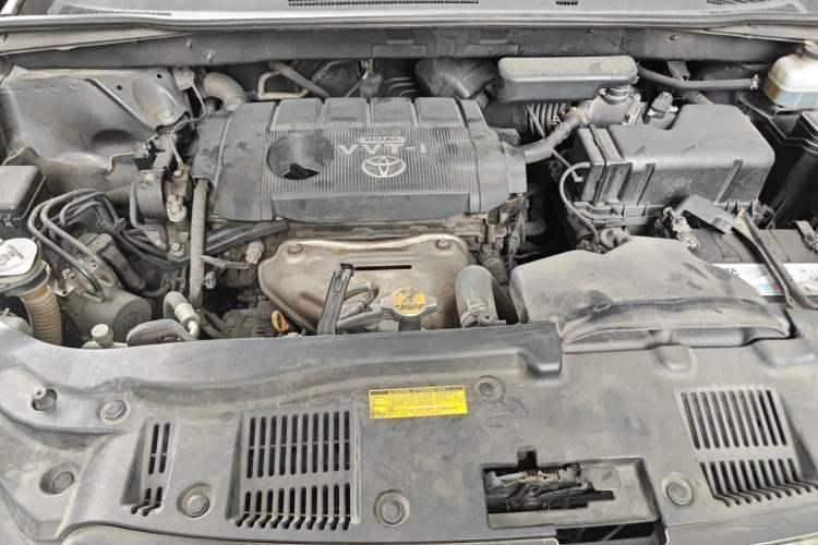 Used Toyota Highlander 2011 2.7L Two-Wheel Drive 7-Seater Luxury Edition Engine Bay