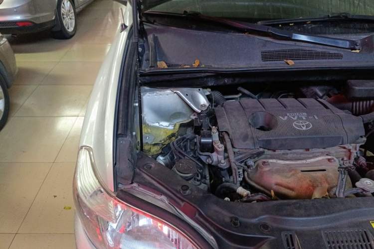 Used Toyota Highlander 2011 2.7L Two-Wheel Drive 5-Seater Elite Edition Engine Bay Right