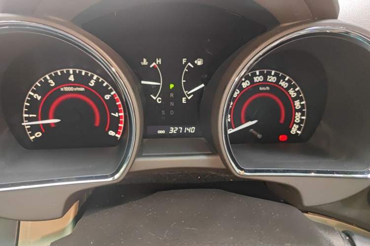 Used Toyota Highlander 2011 2.7L Two-Wheel Drive 7-Seater Luxury Edition Odometer Close Up