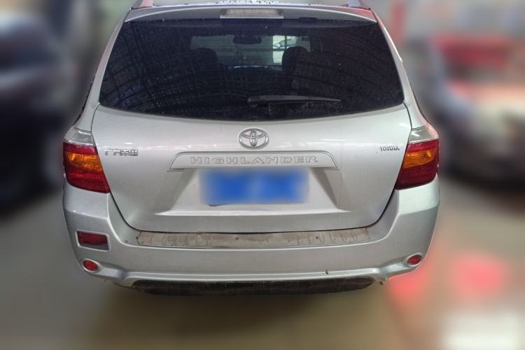 Used Toyota Highlander 2011 2.7L Two-Wheel Drive 5-Seater Elite Edition Rear