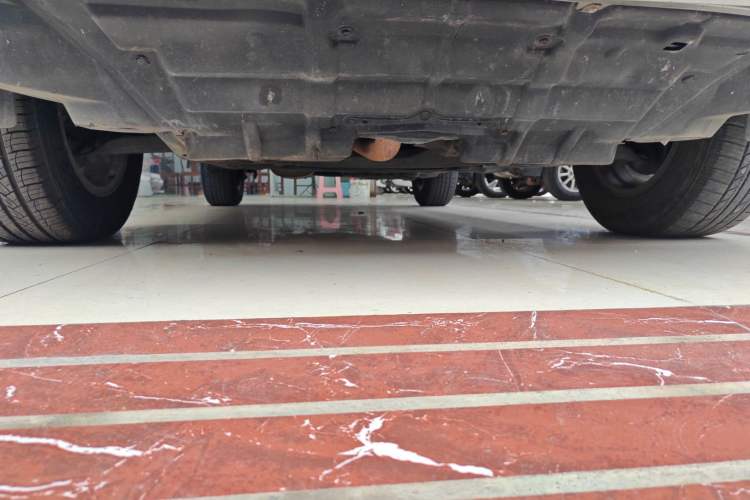 Used Toyota Highlander 2011 2.7L Two-Wheel Drive 5-Seater Elite Edition Chassis Front