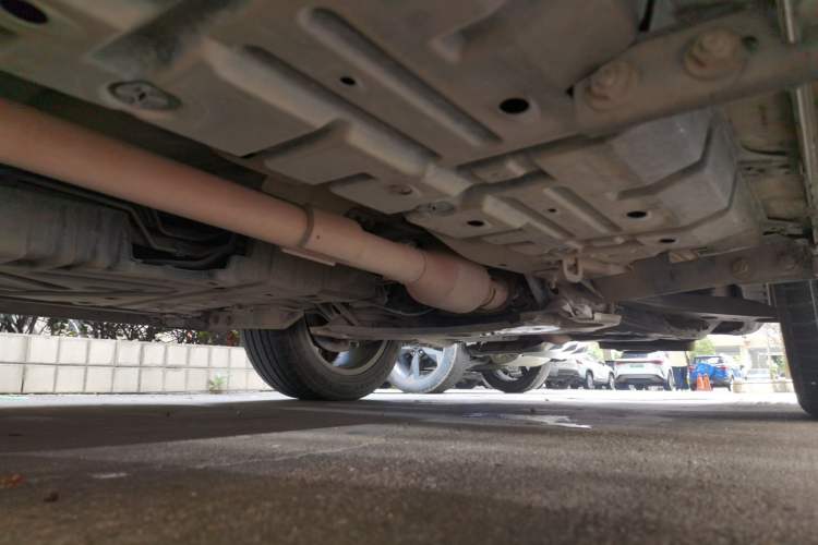 Used Toyota Highlander 2011 2.7L Two-Wheel Drive 7-Seater Luxury Edition Chassis Front Right