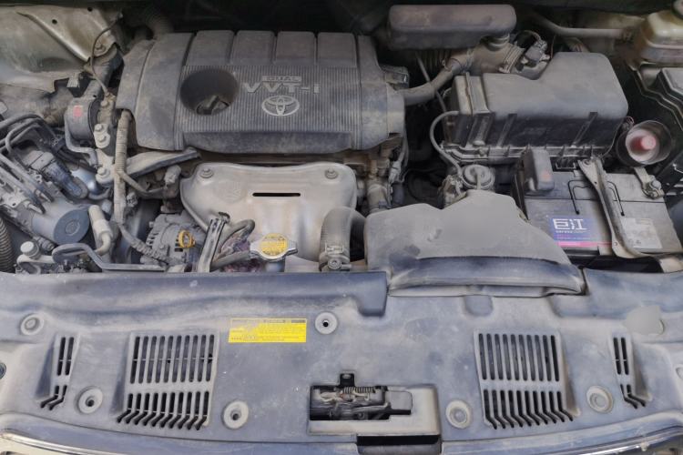 Used Toyota Highlander 2011 2.7L Two-Wheel Drive 7-Seater Luxury Edition Engine Bay