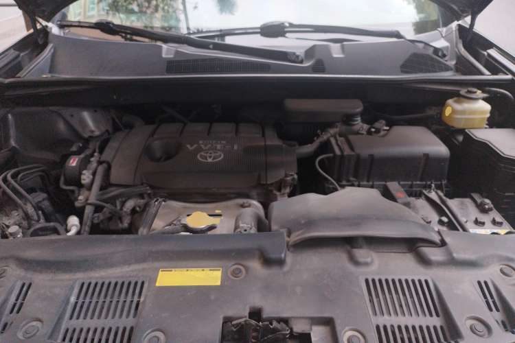 Used Toyota Highlander 2011 2.7L Two-Wheel Drive 7-Seater Luxury Edition Engine Bay